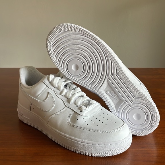 womens white air force shoes